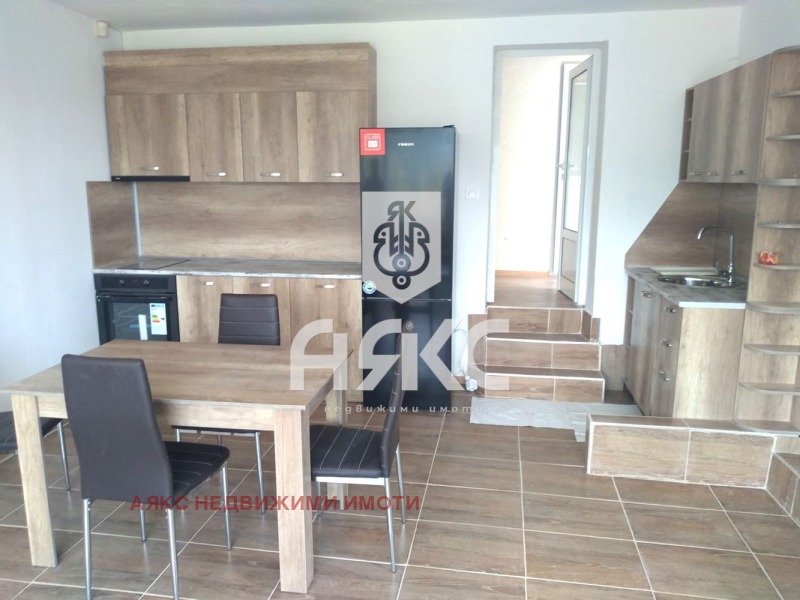 Da affittare  Casa Sofia , Kniagevo , 90 mq | 31083350