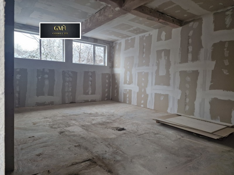 Дава под наем СКЛАД, гр. Плевен, Индустриална зона, снимка 3 - Складове - 53033443