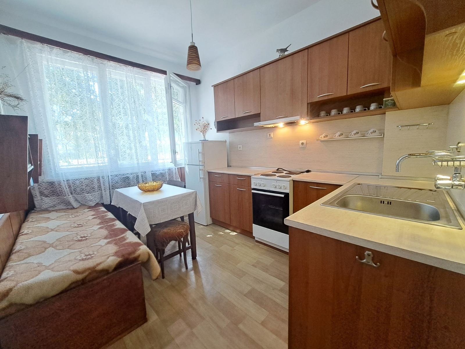Дава под наем 2-СТАЕН, гр. София, Център, снимка 3 - Апартаменти - 55362526