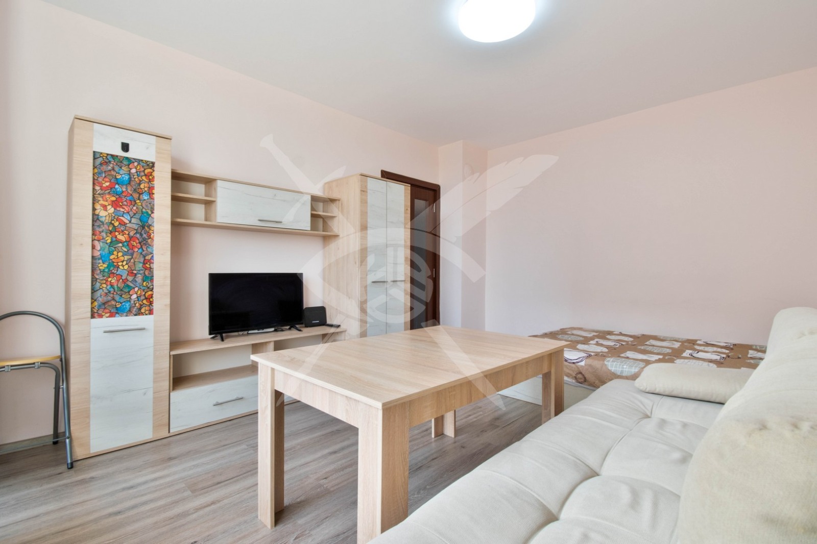 Дава под наем 1-СТАЕН, гр. София, Връбница 2