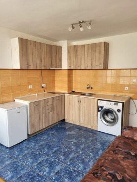 1 quarto Hadji Dimitar, Sofia