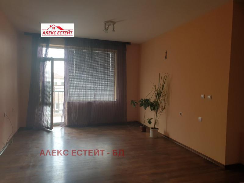 En renta  1 dormitorio Ruse , Tsentar , 61 metros cuadrados | 51596121 - imagen [4]