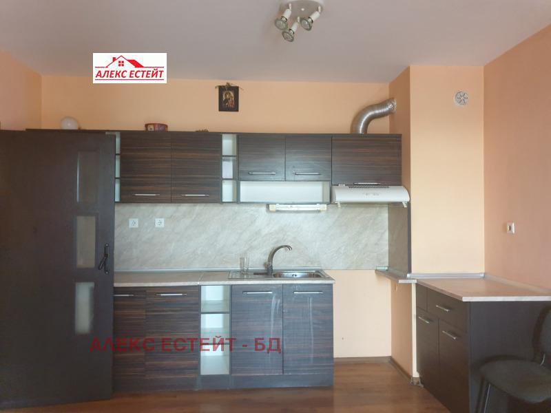En renta  1 dormitorio Ruse , Tsentar , 61 metros cuadrados | 51596121