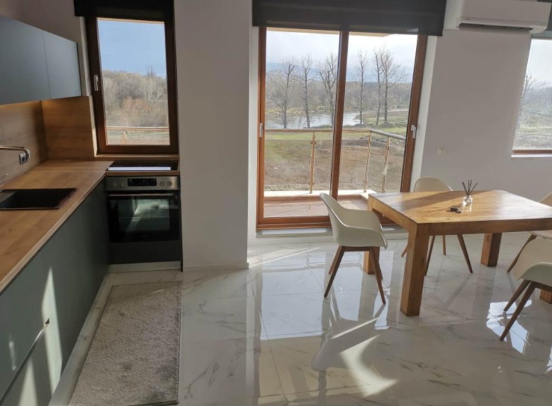 В аренду  2 спальни Пловдив , Кършияка , 95 кв.м | 65757428 - изображение [2]