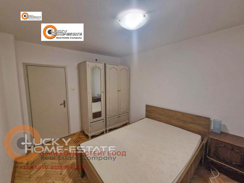 Zu vermieten  1 Schlafzimmer Sofia , Zentar , 68 qm | 29602625 - Bild [6]