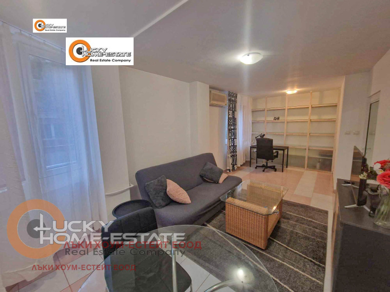 Zu vermieten  1 Schlafzimmer Sofia , Zentar , 68 qm | 29602625 - Bild [3]
