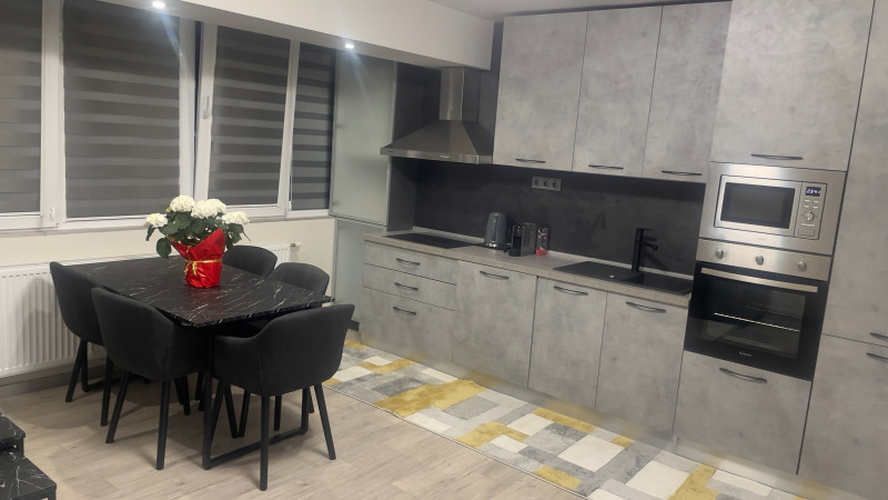 Da affittare  2 camere da letto regione Gabrovo , Sevlievo , 90 mq | 65665950