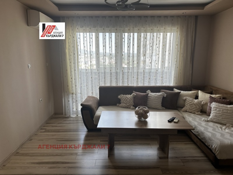 Te huur  3 slaapkamers Kardzjali , Vazrozjdentsi , 95 m² | 66191786 - afbeelding [2]