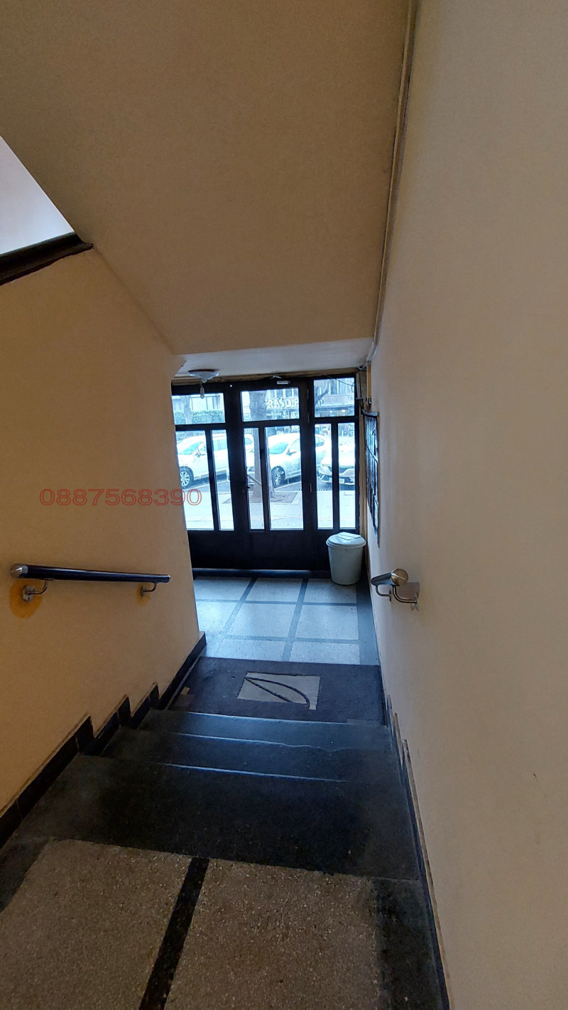 De inchiriat  Birou Sofia , Țentâr , 110 mp | 63124042 - imagine [16]