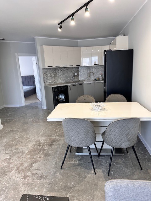 Дава под наем 3-СТАЕН, гр. Велико Търново, Бузлуджа, снимка 4 - Апартаменти - 53856278