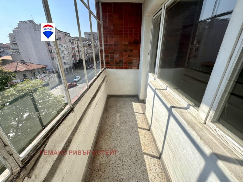 En renta  2 dormitorios Ruse , Shirok tsentar , 110 metros cuadrados | 34555596 - imagen [4]