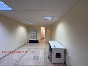 МАГАЗИН, 35 m2