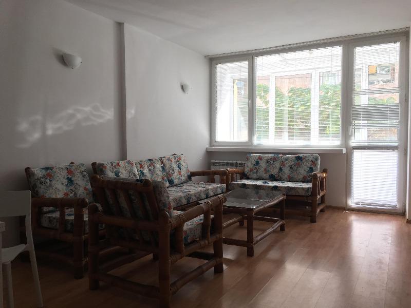 Zu vermieten  1 Schlafzimmer Sofia , Borowo , 70 qm | 51174818 - Bild [2]