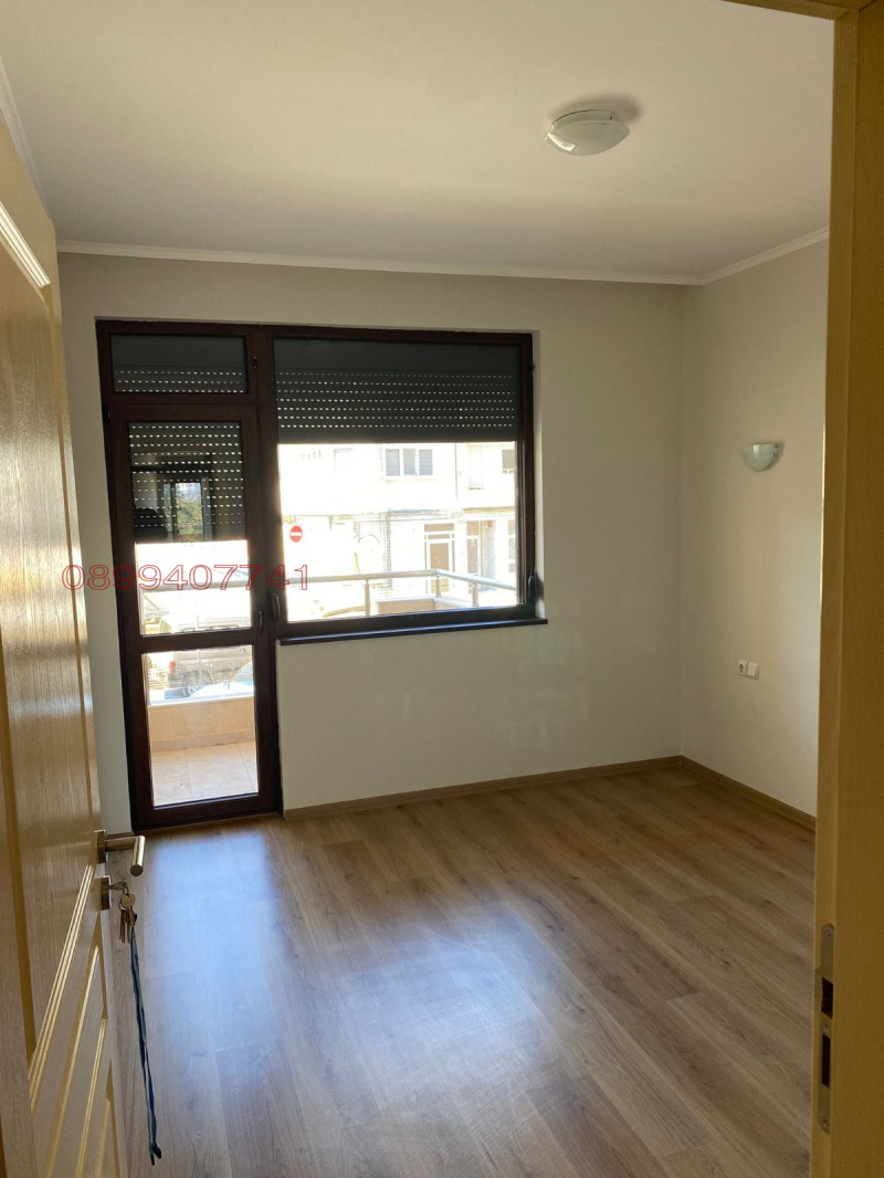 Дава под наем 2-СТАЕН, гр. Добрич, Свети Георги, снимка 5 - Апартаменти - 52784959