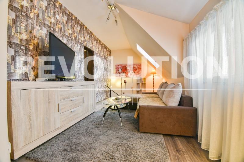 De inchiriat  1 dormitor Sofia , Țentâr , 80 mp | 80216836