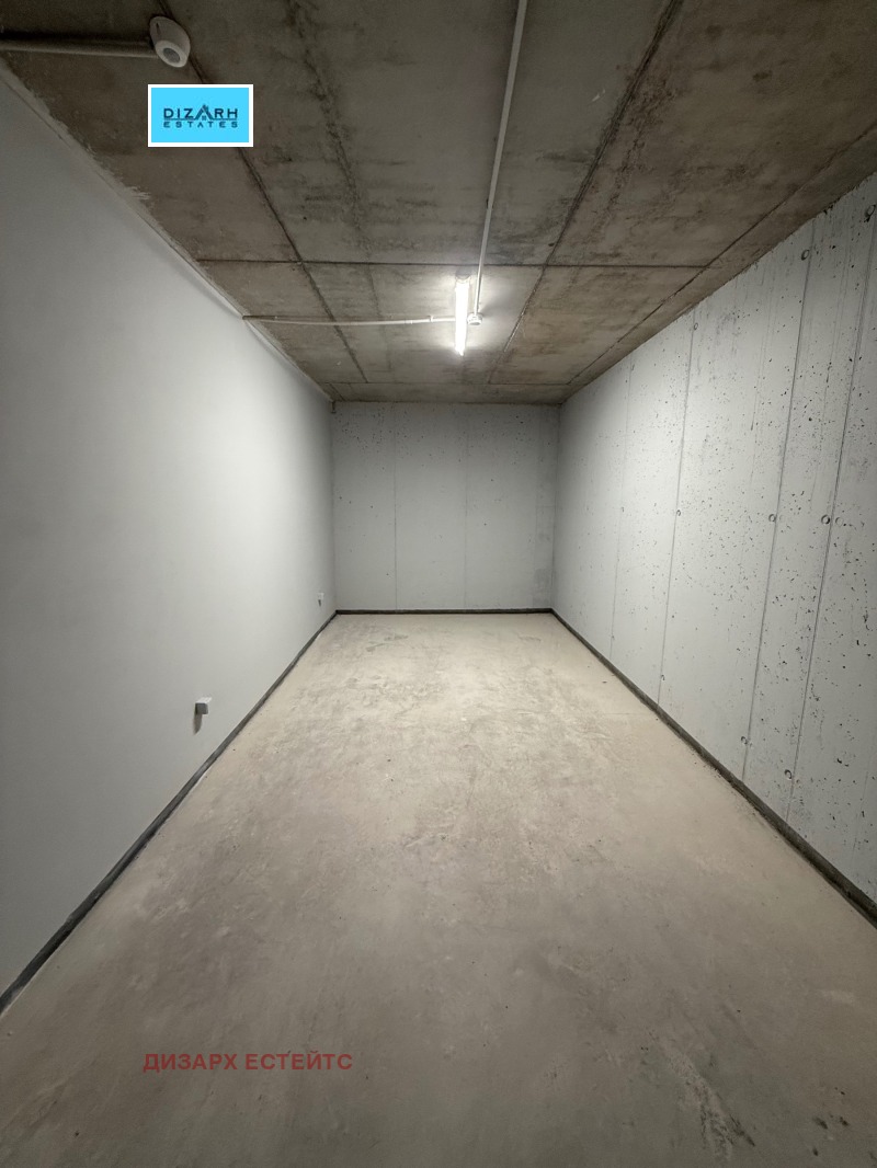 Дава под наем ГАРАЖ, ПАРКОМЯСТО, гр. София, Зона Б-5, снимка 2 - Гаражи и паркоместа - 52244424