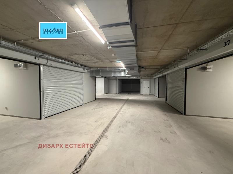 Дава под наем ГАРАЖ, ПАРКОМЯСТО, гр. София, Зона Б-5, снимка 4 - Гаражи и паркоместа - 52244424