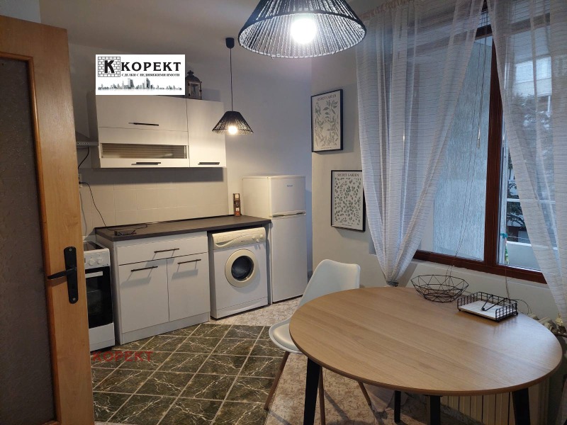 A louer  2 chambres Pleven , Idealen tsentar , 75 m² | 51002361