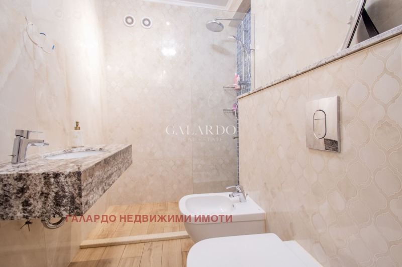 K pronájmu  2 ložnice Sofia , Centar , 110 m2 | 11649971 - obraz [11]