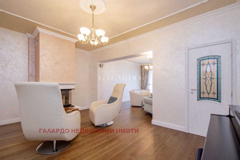 K pronájmu  2 ložnice Sofia , Centar , 110 m2 | 11649971 - obraz [5]
