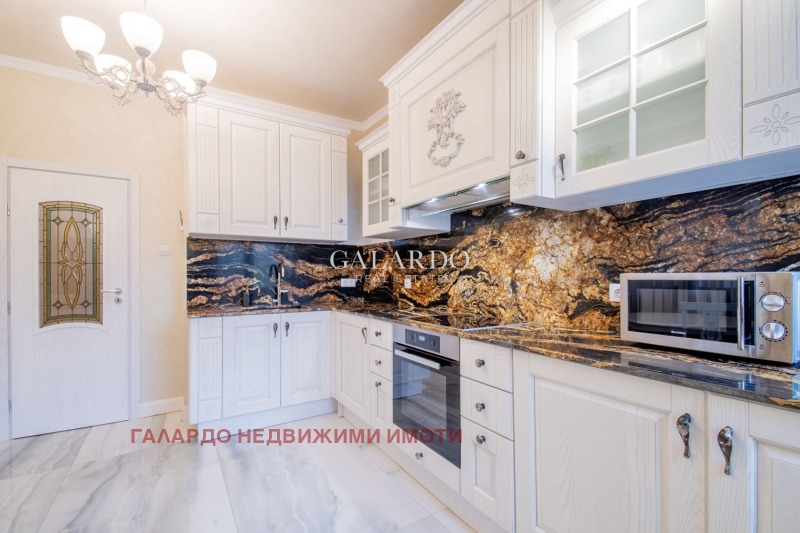 K pronájmu  2 ložnice Sofia , Centar , 110 m2 | 11649971 - obraz [9]