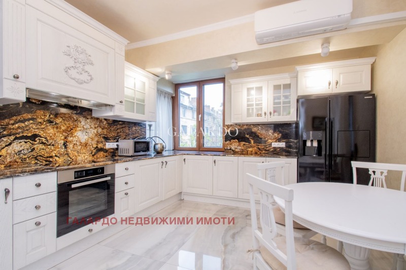 K pronájmu  2 ložnice Sofia , Centar , 110 m2 | 11649971 - obraz [8]