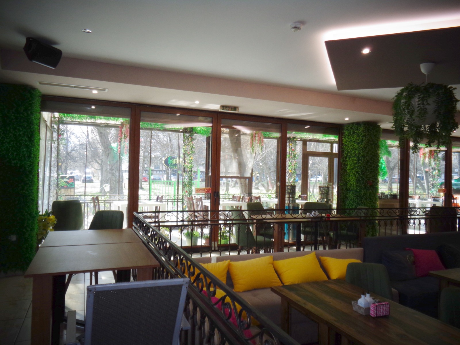 Дава под наем ЗАВЕДЕНИЕ, гр. София, Хиподрума, снимка 3 - Заведения - 53769074