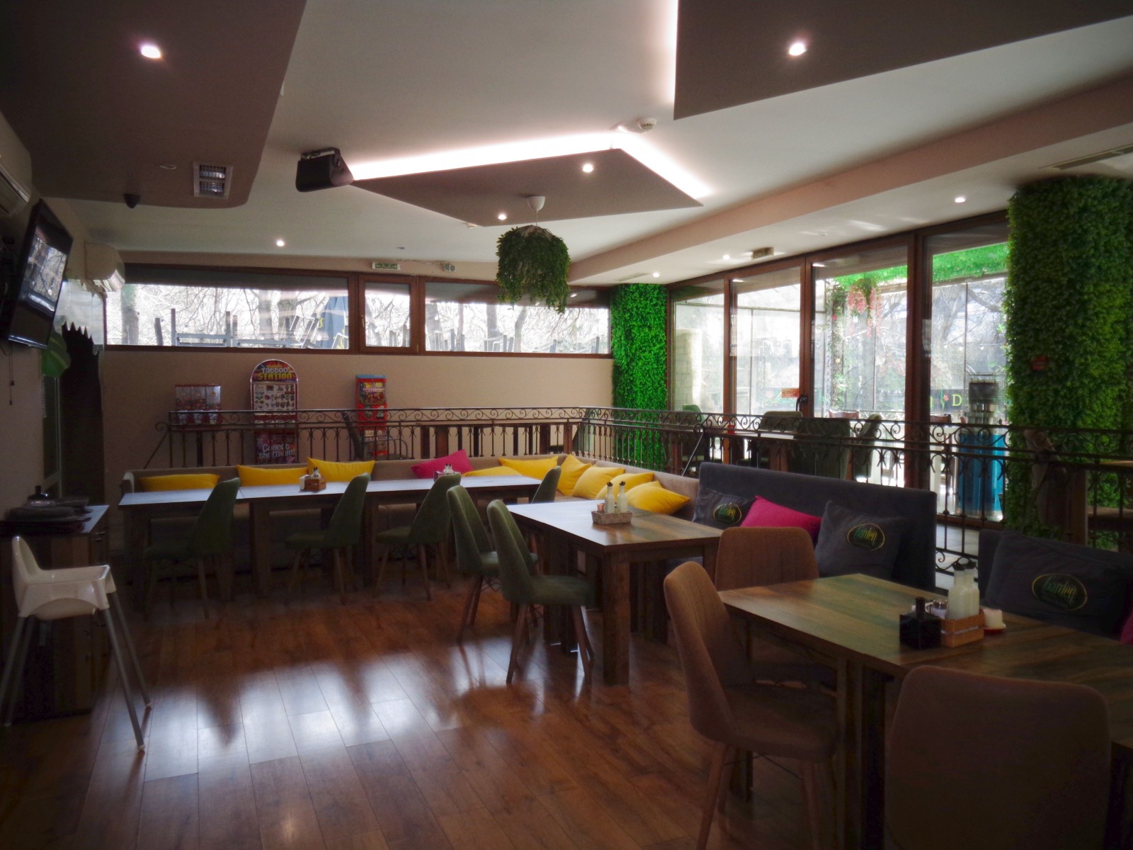 Дава под наем ЗАВЕДЕНИЕ, гр. София, Хиподрума, снимка 4 - Заведения - 53769074