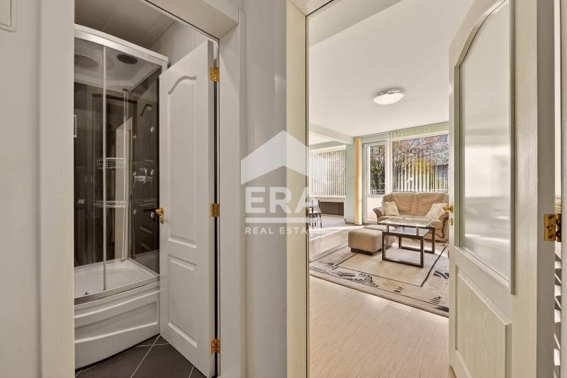 Дава под наем 4-СТАЕН, гр. Варна, Център, снимка 8 - Апартаменти - 53279329