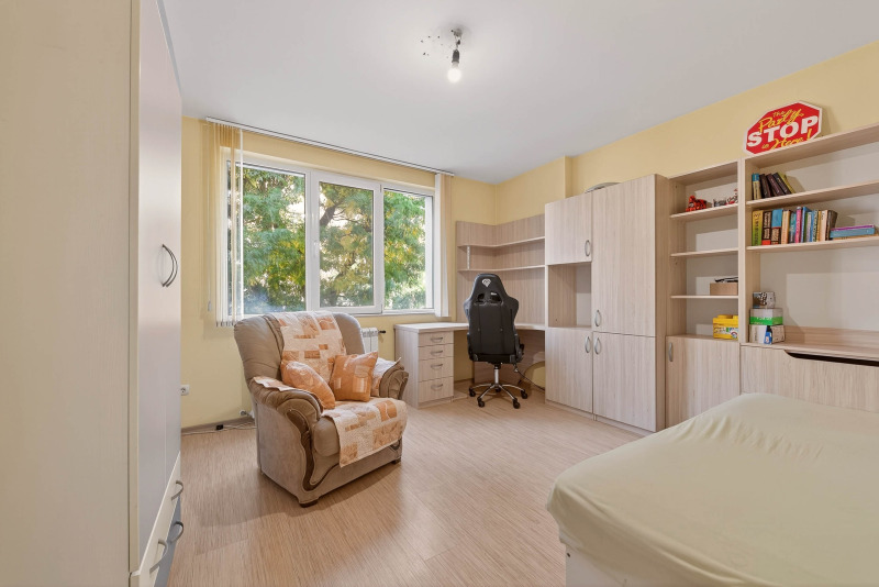 Дава под наем 4-СТАЕН, гр. Варна, Център, снимка 16 - Апартаменти - 53279329