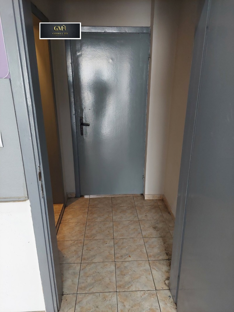 Дава под наем МАГАЗИН, гр. Плевен, Широк център, снимка 5 - Магазини - 53161788