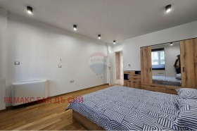 3+ chambres Briz, Varna 10