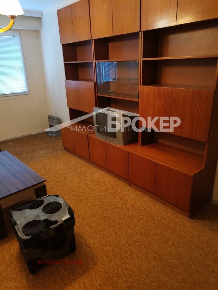 Дава под наем 2-СТАЕН, гр. Сливен, Център, снимка 2 - Апартаменти - 56391588