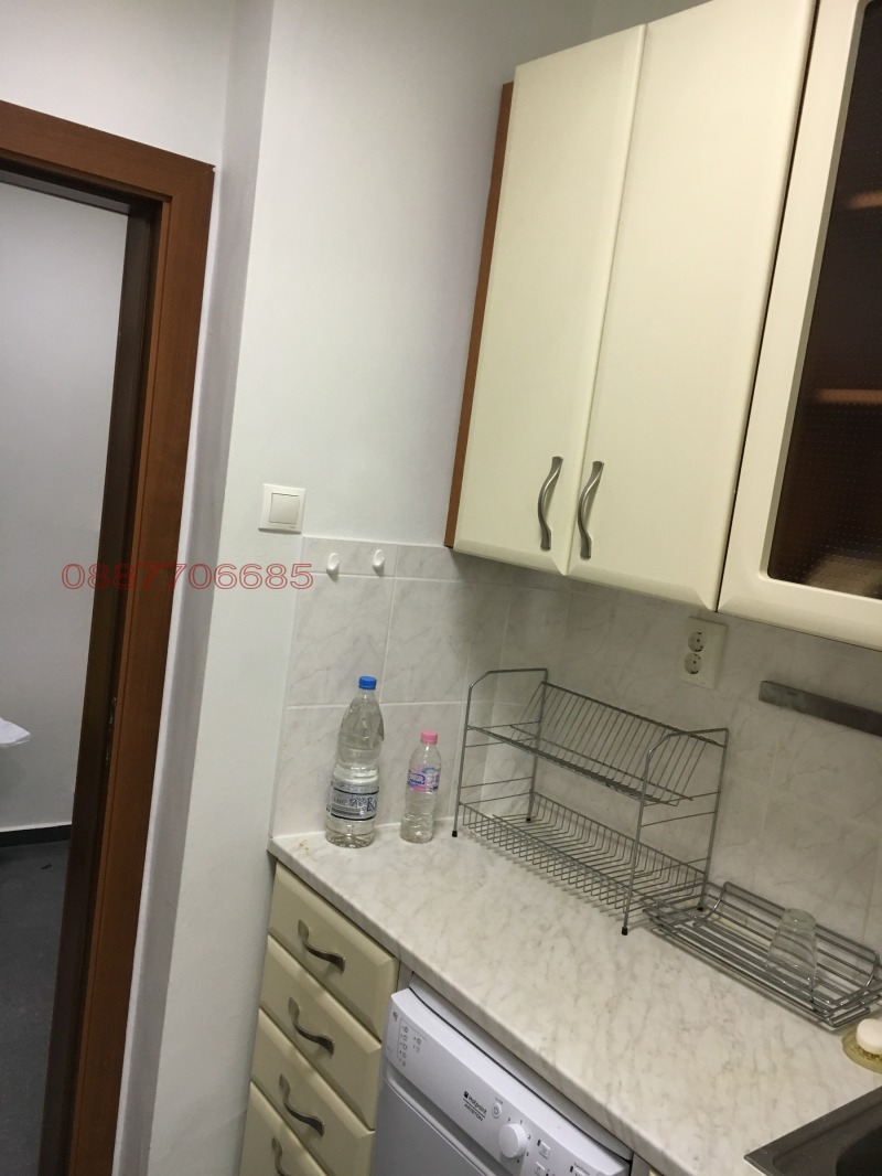 Дава под наем 3-СТАЕН, гр. София, Център, снимка 5 - Апартаменти - 52613771