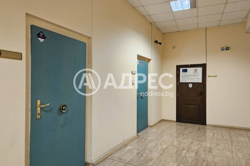 Da affittare  Ufficio Sofia , Tsentar , 18 mq | 23025429 - Immagine [4]