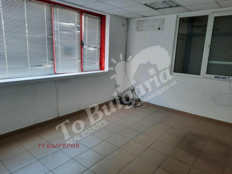 Дава под наем СКЛАД, гр. Велико Търново, Промишлена зона - Запад, снимка 4 - Складове - 52699219