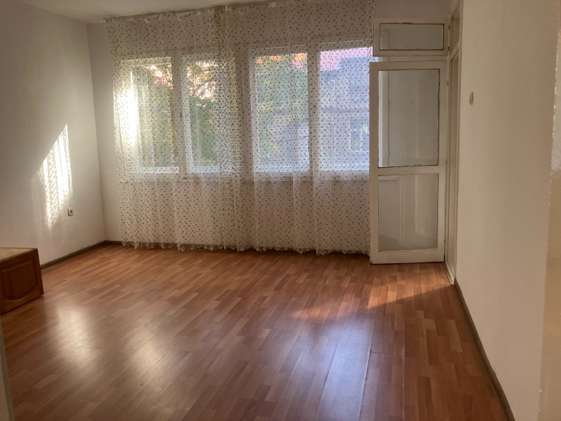 Kiadó  3 hálószobás Varna , Centar , 90 négyzetméter | 64193611