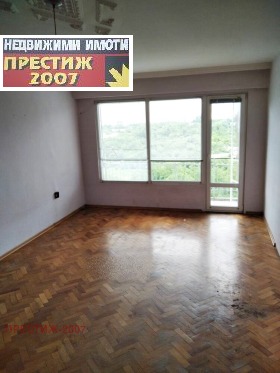 1 dormitorio Trakiya, Shumen 2