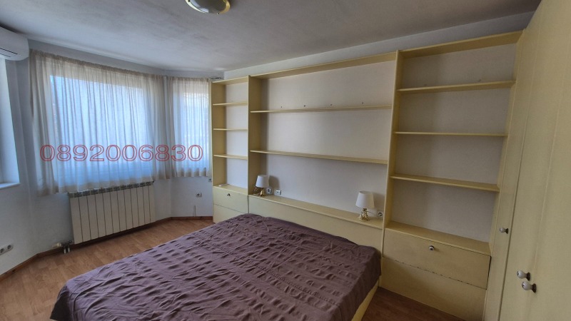 Дава под наем 3-СТАЕН, гр. София, Център, снимка 5 - Апартаменти - 52776702