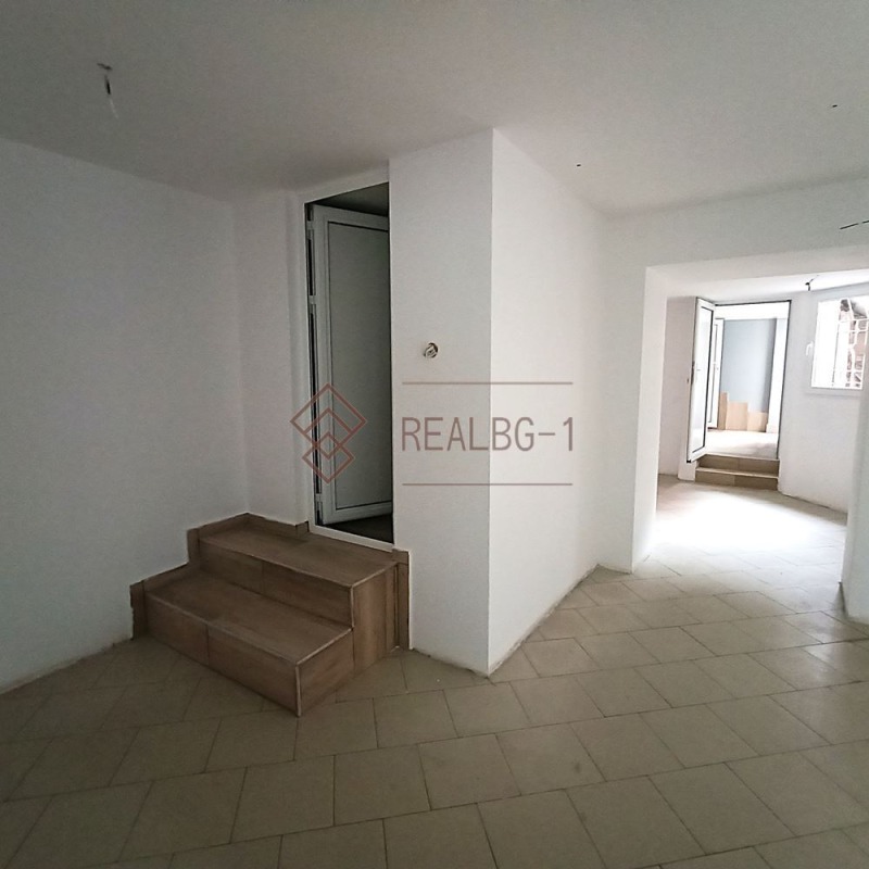 Дава под наем ОФИС, гр. Варна, ВИНС-Червен площад, снимка 4 - Офиси - 52547069