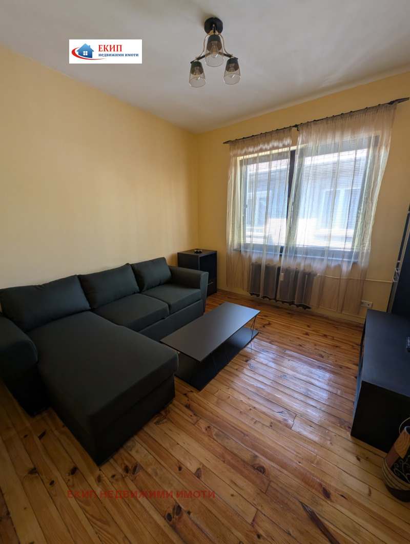 Дава под нем  3-стаен, град София, Лозенец •  830 EUR • ID 49844594 — holmes.bg - [1] 
