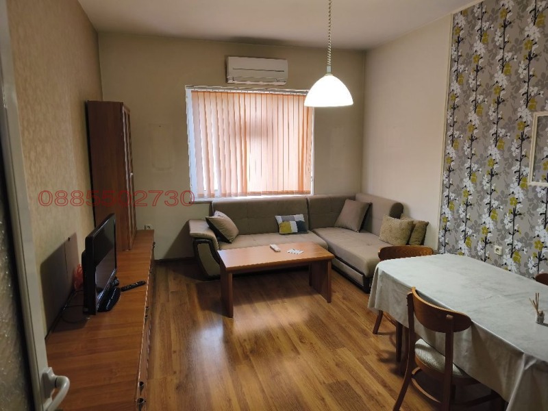 Дава под наем 3-СТАЕН, гр. Кърджали, Център