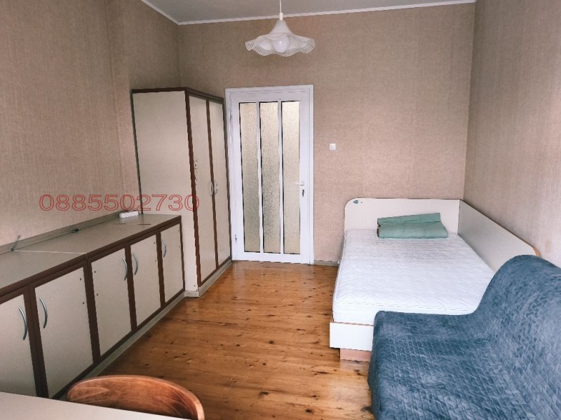 Дава под наем 3-СТАЕН, гр. Кърджали, Център, снимка 12 - Апартаменти - 53358646