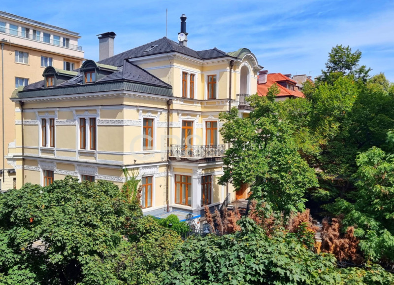 Под наем 3-СТАЕН, град София, Център • 1300 € • 55608283 — Holmes.bg