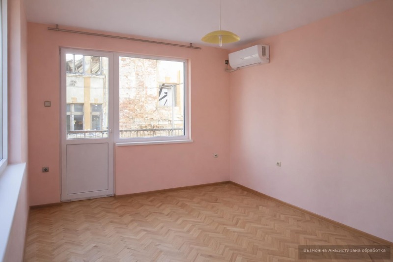 Дава под наем 4-СТАЕН, гр. Пловдив, Център, снимка 2 - Апартаменти - 53324489