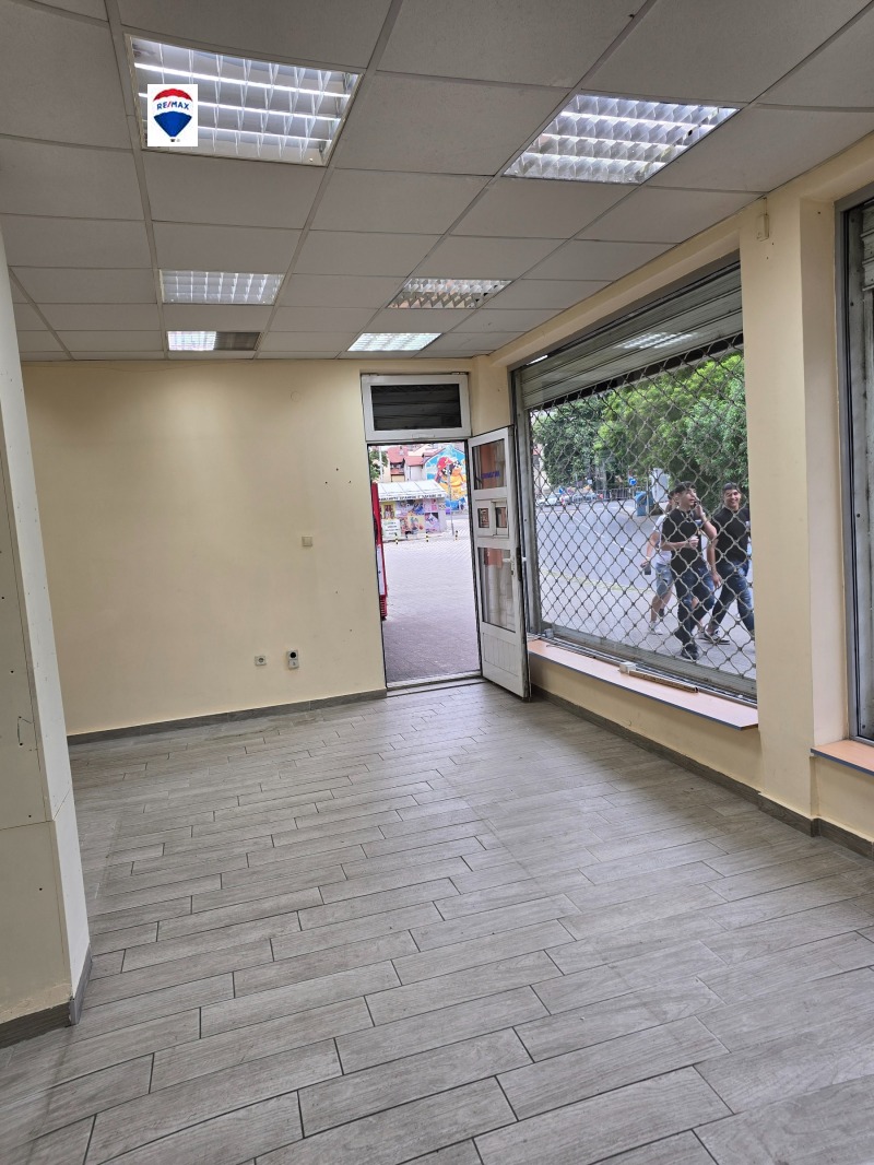 Дава под наем  Магазин град Пловдив , Център , 55 кв.м | 15283065 - изображение [3]