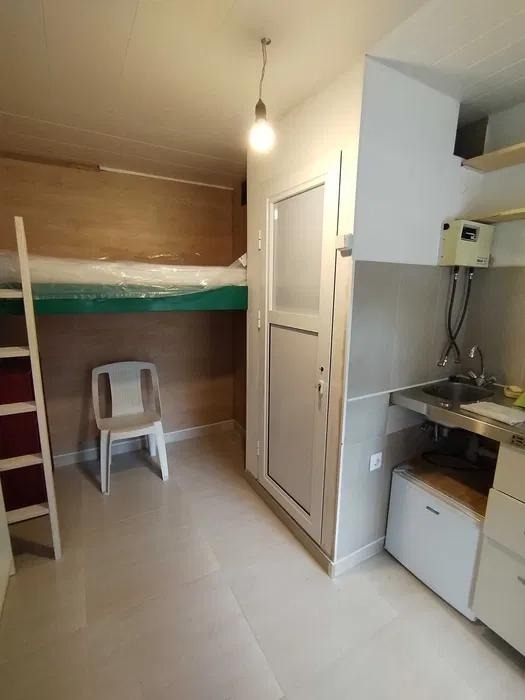 Дава под нем  1-стаен, град Пловдив, Кършияка •  150 EUR • ID 40223737 — holmes.bg - [1] 