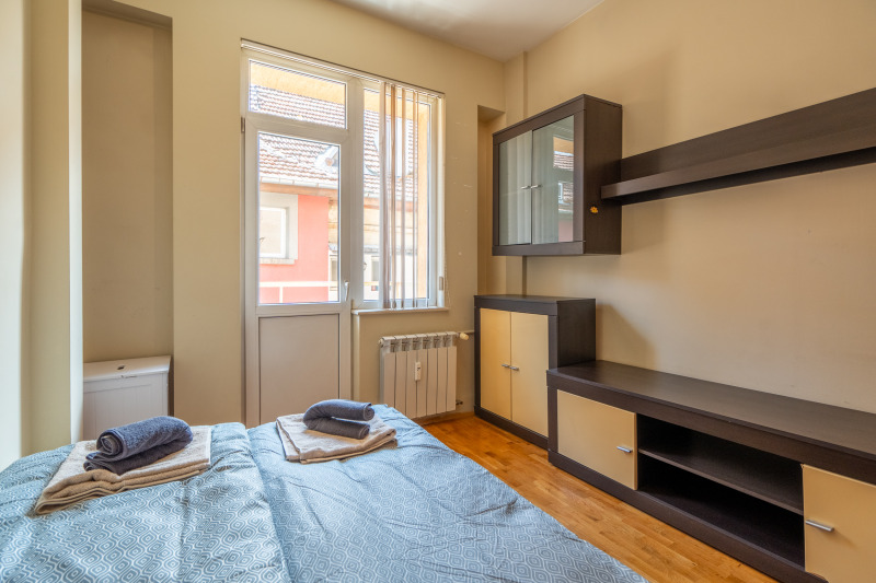 Zu vermieten  2 Schlafzimmer Sofia , Zentar , 85 qm | 64468282 - Bild [9]