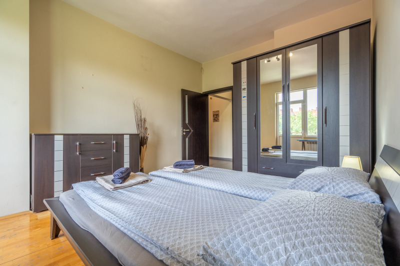 Zu vermieten  2 Schlafzimmer Sofia , Zentar , 85 qm | 64468282 - Bild [12]