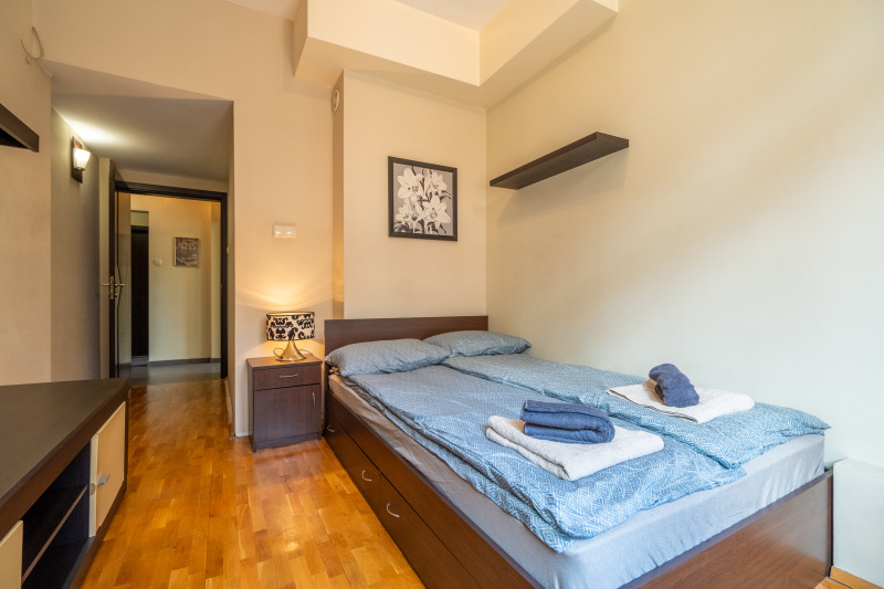 Zu vermieten  2 Schlafzimmer Sofia , Zentar , 85 qm | 64468282 - Bild [8]